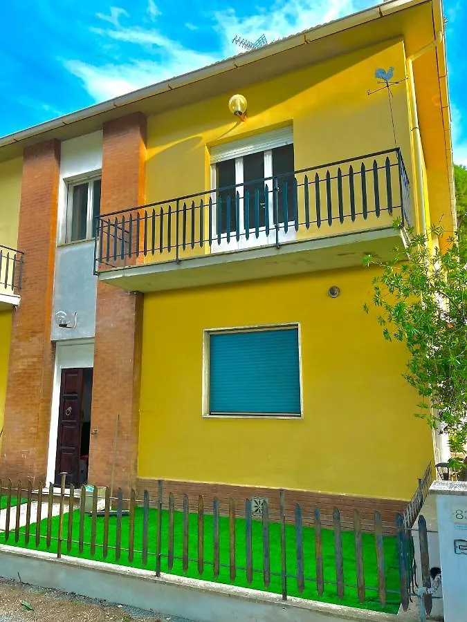 La Casa Dal Viale Al Mare Apartment Cecina  Italy